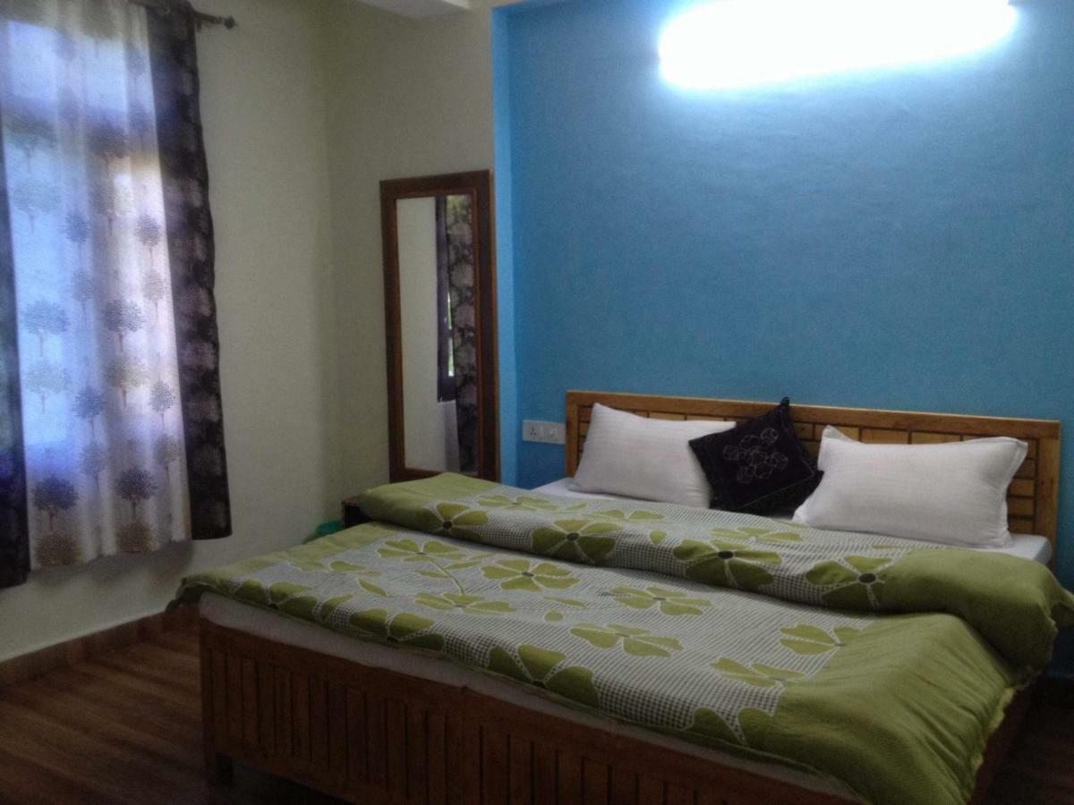 Peaceful Retreat Home Stay, Далхаузи Экстерьер фото